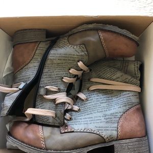 Rieker women’s boots NEW